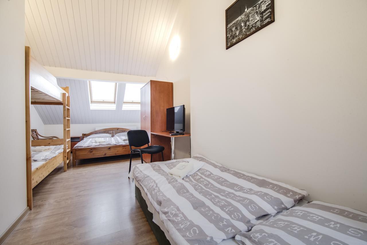 Aparthotel Zarra Praga Habitación foto